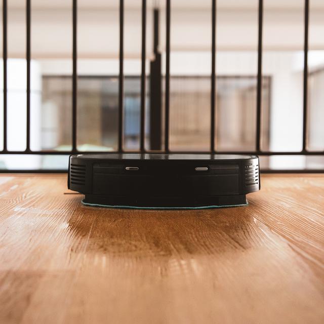 Conga 2499 Ultra Home Advanced Robot aspirador con base de autovaciado. Cuenta con tecnología giroscópica, limpieza ordenada de la totalidad de la superficie recorrida. Friega, aspira y barre a la vez.