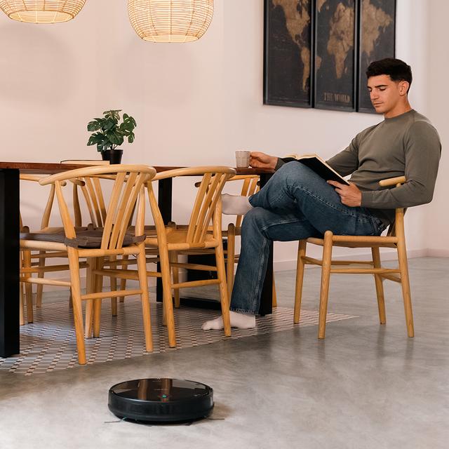 Conga 2499 Ultra Home Advanced Robot aspirador con base de autovaciado. Cuenta con tecnología giroscópica, limpieza ordenada de la totalidad de la superficie recorrida. Friega, aspira y barre a la vez.