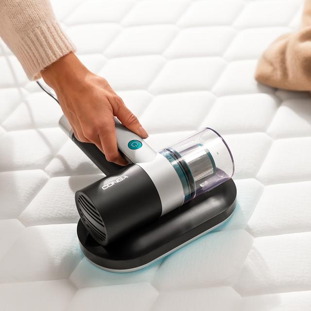 Conga RockStar 3000 Mattress Aspirador de colchones y tapicerías con 300 W de potencia y 10 kPa de poder de succión. Incluye luz ultravioleta UV-C que acaba con el 99,9 % de los alérgenos.
