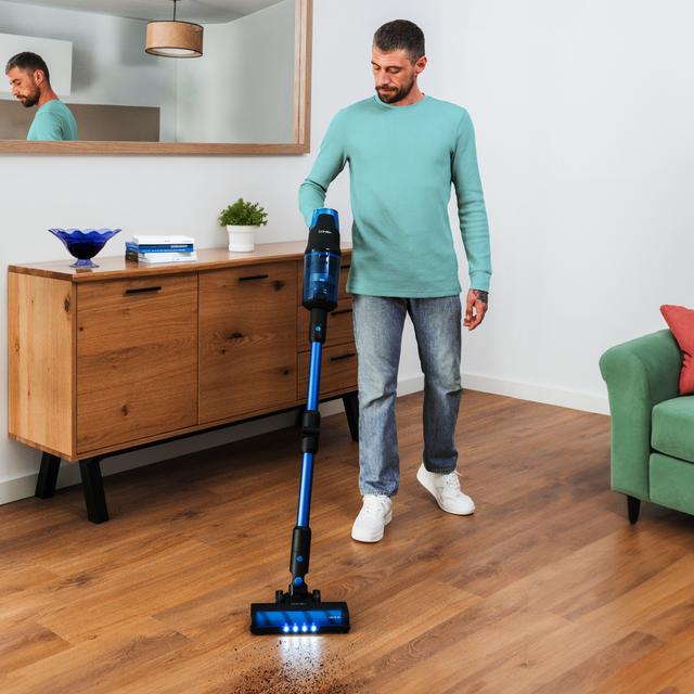 Conga Rockstar 8500 Infinity ErgoWet Animal Turbo T Aspirador vertical 4 en 1 con potencia 680 W, 30 kPa y 100 minutos de autonomía.