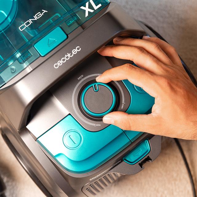 Conga Rockstar Cyclonic XL ProAnimal Aspirador de trineo de 900 W. Ciclónico sin bolsas y vaciado higiénico. Máxima capacidad del depósito de hasta 2,8 l con doble filtro HEPA y tubo telescópico metálico.
