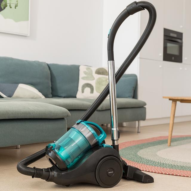 Conga Rockstar Multicyclonic Plus Aspirador de trineo de 800 W de potencia. Multiciclónico sin bolsa. Máxima capacidad del depósito de hasta 2,5 L con filtrado de alta eficiencia y tubo telescópico metálico.