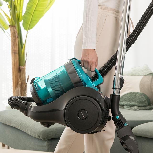 Conga Rockstar Multicyclonic Aspirador de trineo de 800 W de potencia. Multiciclónico sin bolsa. Máxima capacidad del depósito de hasta 2,5 L con filtrado de alta eficiencia y tubo telescópico metálico.