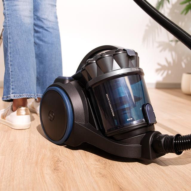 Conga Rockstar Multicyclonic XXL Aspirador sin bolsa de trineo de 800 W. Multiciclónico sin bolsas. Máxima capacidad del depósito de hasta 4 L con filtrado de alta eficiencia y tubo telescópico metálico.
