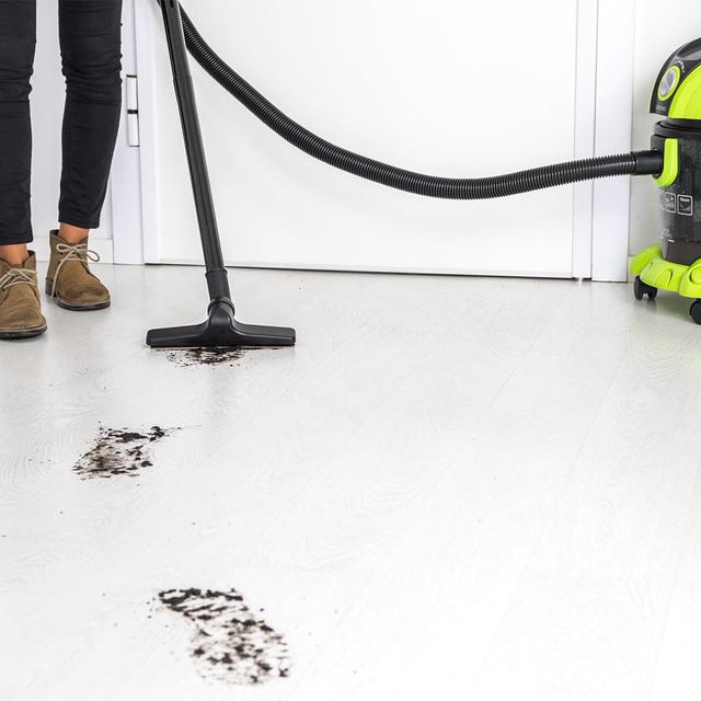 Wet&Dry T Aspirador de sólidos y líquidos con 1200 W de potencia. Aspirador de sólidos y líquidos