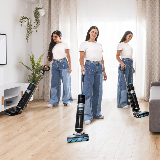 FreeGo Wash&Vacuum Fregona eléctrica sin cables de 200 W. Friega y aspira a la vez. 35 minutos de autonomía. Rodillo absorvente Wet Jalisco. Depósito de agua limpia de 700 ml y agua sucia de 700 ml.